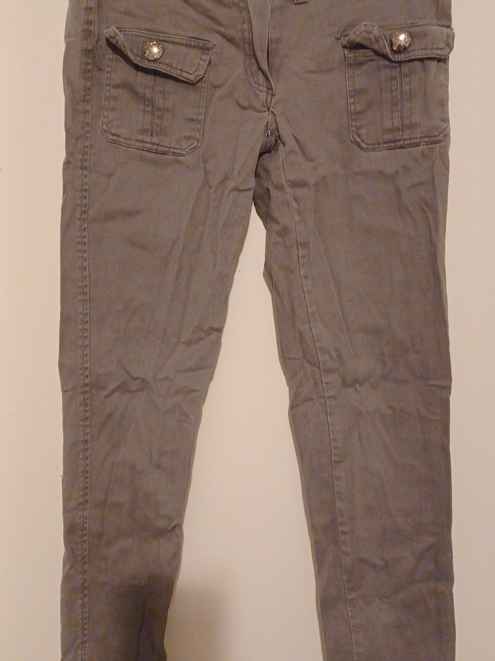 Women’s Gray Cargo Pocket Jeans